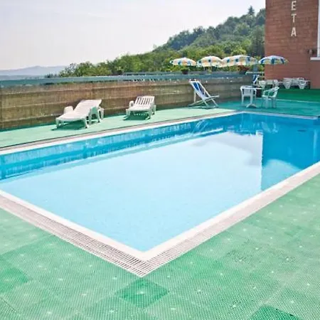 Pineta 3*
